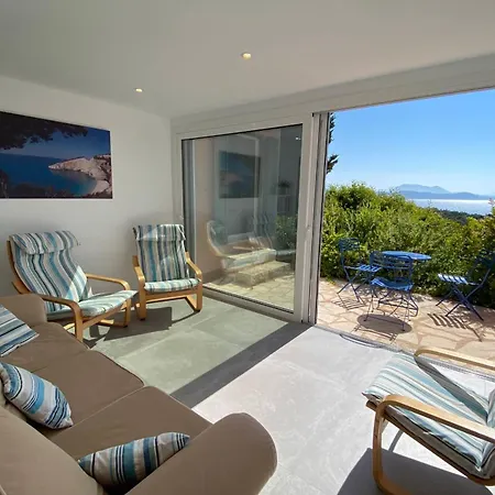 Anatoli - Luxury Seafront With Private Infinity Pool シヴォタ