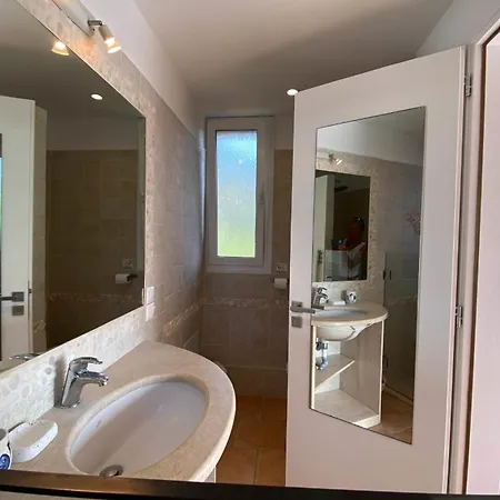 Anatoli - Luxury Seafront With Private Infinity Pool *