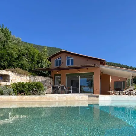 Anatoli - Luxury Seafront With Private Infinity Pool ヴィラ