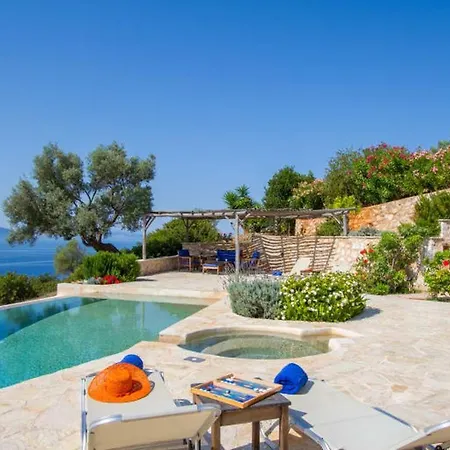 Anatoli - Luxury Seafront With Private Infinity Pool *