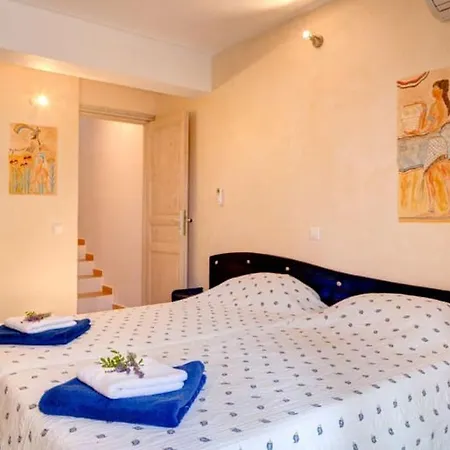 Anatoli - Luxury Seafront With Private Infinity Pool