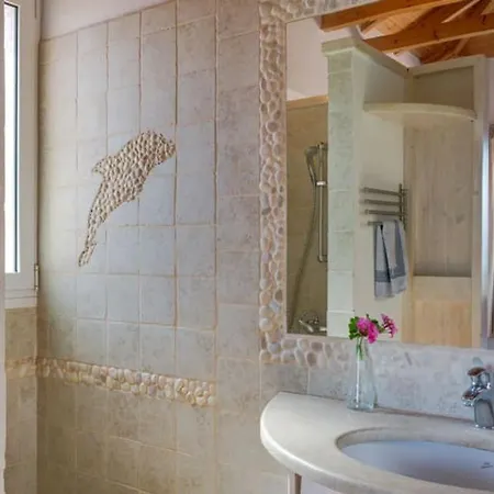 Anatoli - Luxury Seafront With Private Infinity Pool